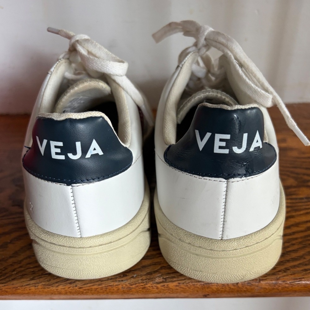 Veja V-12 Leather Sneakers White Marsala Cypris Burgundy Navy Womens 9 EU 40 - Picture 4 of 6
